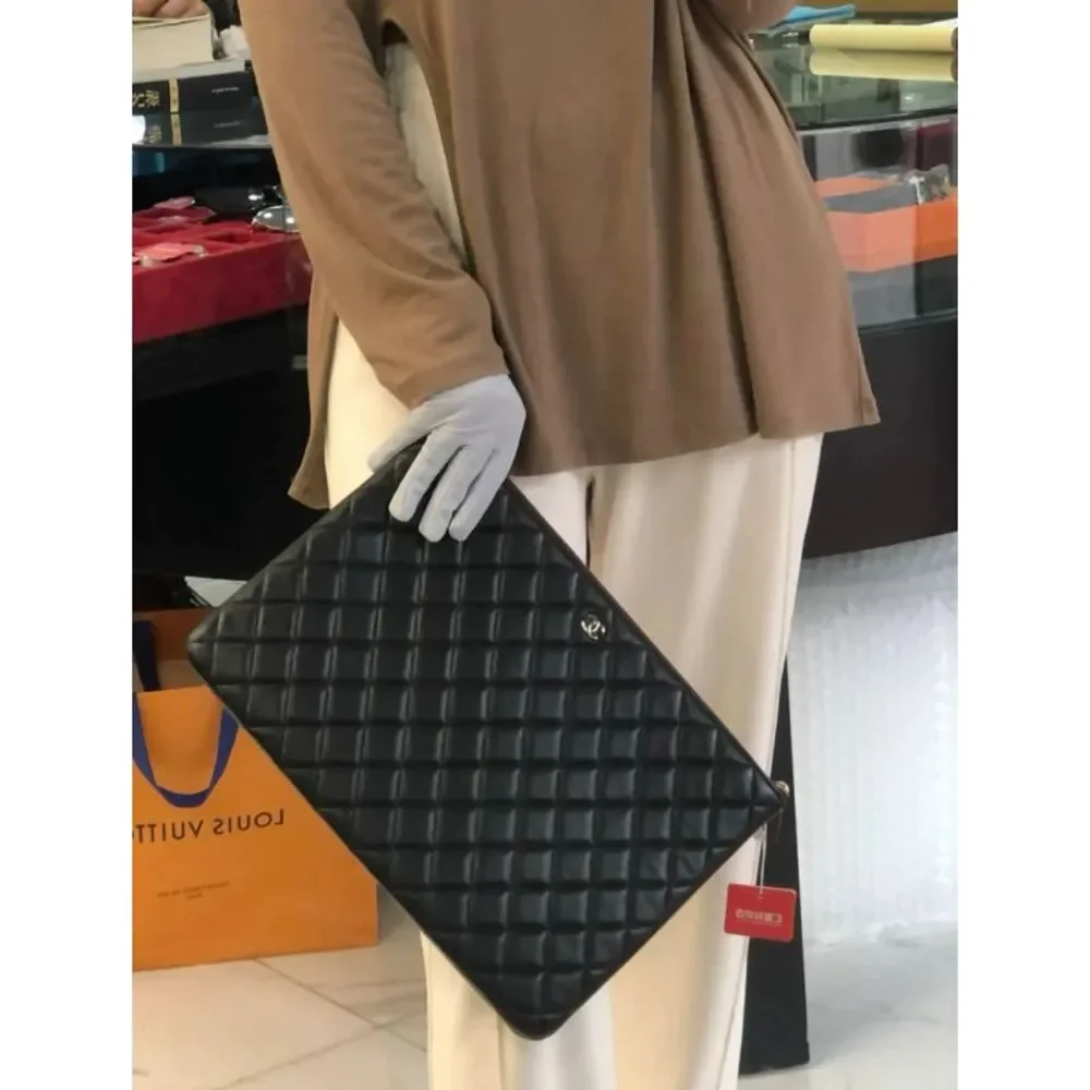 Chanel Women Pre-Loved Bag Very Good Condition